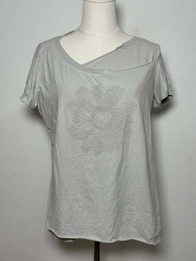 Rundholz DIP Grey Flower Dot Print Asymmetrical T-Shirt Size M